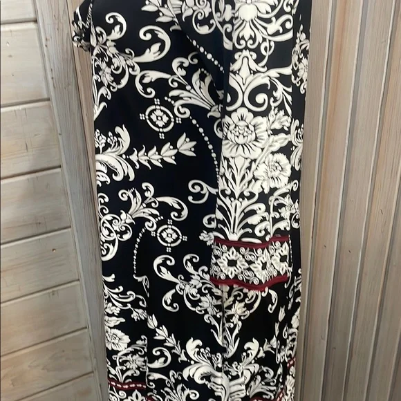 White House Black Market Black and White Sheath Dress with Cowl Neck - Picture 4 of 5